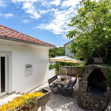 Apartman Maris Vrbnik Eksteriør billede