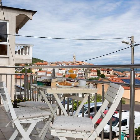 Apartman Maris Vrbnik Eksteriør billede