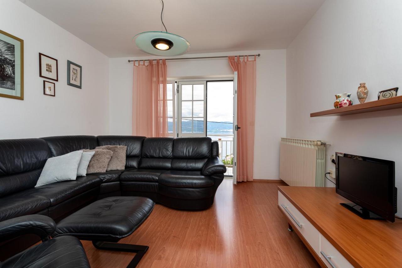Apartman Maris Vrbnik Eksteriør billede