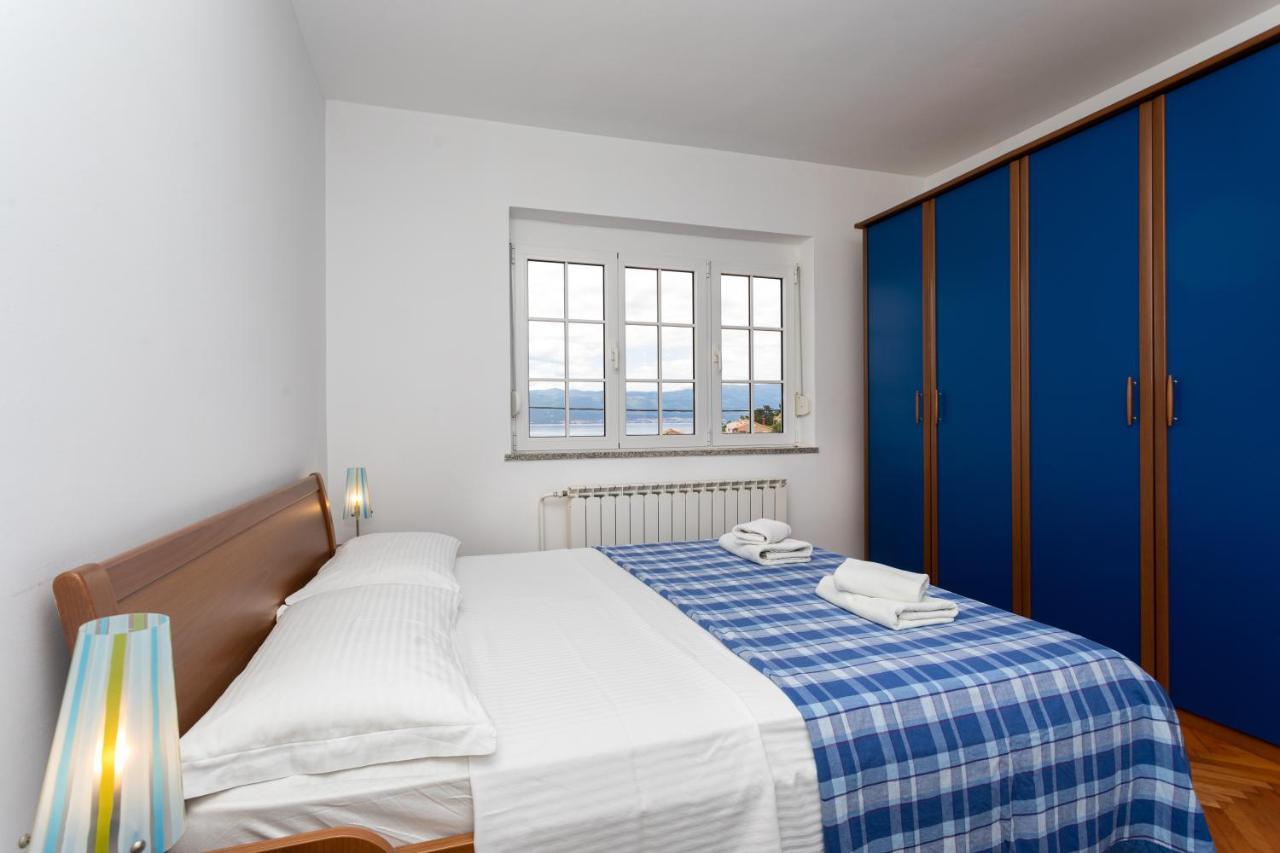 Apartman Maris Vrbnik Eksteriør billede
