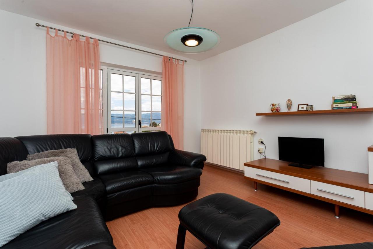 Apartman Maris Vrbnik Eksteriør billede